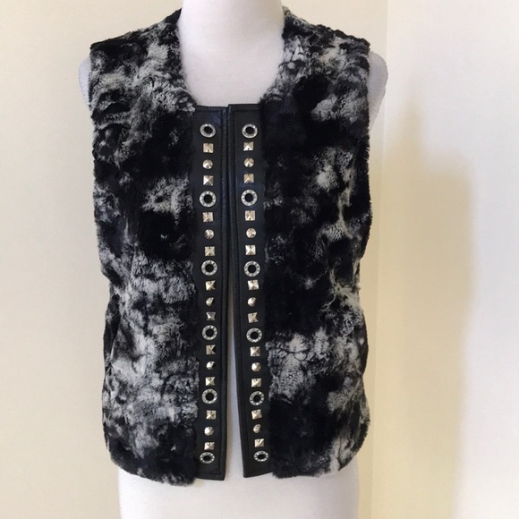 Joseph Ribkoff SZ 10 grey furry rhinestone embellished open vest.